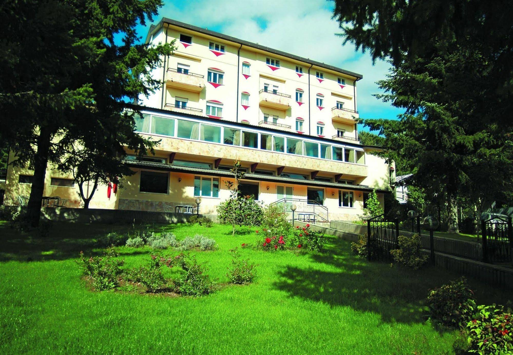 Hotel Park 108 Sport&Wellness Лорика Экстерьер фото